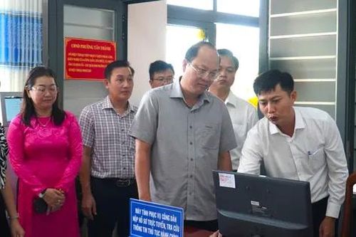 Khắc phục hạn chế khi vận hành thử chính quyền xã mới