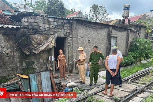 Quảng Ninh xóa hàng chục lối đi tự mở qua đường sắt không an toàn