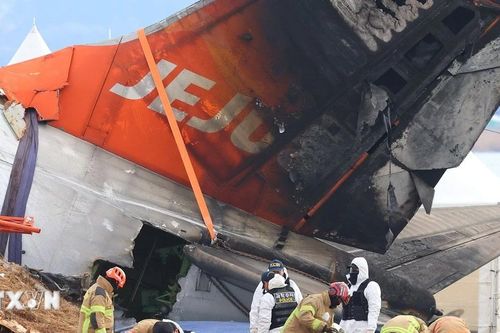 24 người bị điều tra vì 'sơ suất nghề nghiệp' trong thảm kịch máy bay Jeju Air