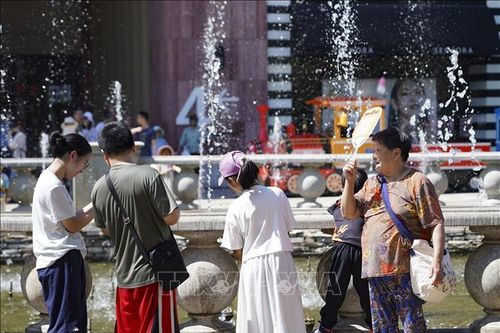 Trung Quốc: Người dân Bắc Kinh đối mặt với đợt nắng nóng kéo dài