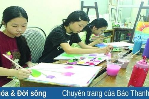 Rộn ràng các lớp học năng khiếu dịp hè