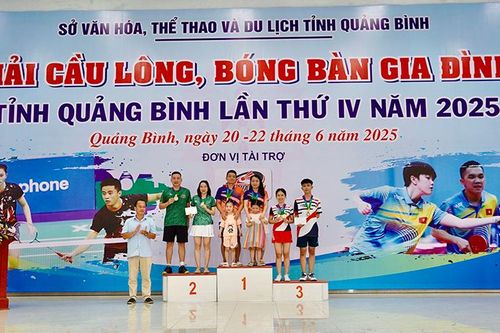Bế mạc giải cầu lông, bóng bàn gia đình tỉnh Quảng Bình