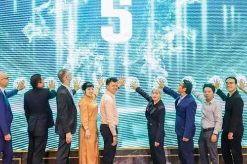Hệ thống điện mặt trời từ ban công: Hướng đi mới cho năng lượng đô thị bền vững