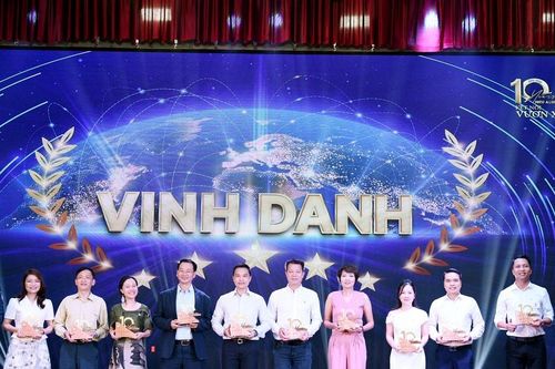 Đại học Kinh tế Quốc dân kỷ niệm 10 năm thành lập Mạng lưới cựu sinh viên, học viên