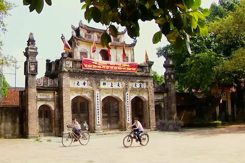 Phù Đổng - từ đất thánh đến làng hoa