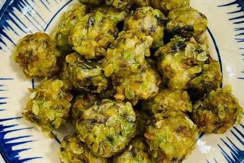 Bữa cơm thêm ngon nhờ chả cá thác lác chiên cốm giòn rụm