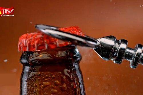 Đồ uống đóng chai thủy tinh chứa nhiều vi nhựa hơn chai nhựa tới 50 lần