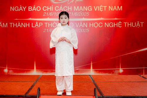 Chân dung cô bé lớp 3 giành giải cao tại cuộc thi 'Báo chí lan tỏa tinh hoa, khơi nguồn sáng tạo'