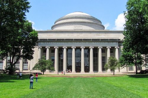 Đại học tốt nhất thế giới 5 năm liên tiếp không phải Harvard