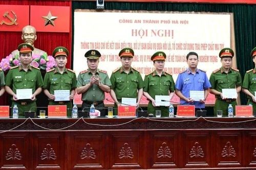 Khen thưởng Công an Hà Nội vì có nhiều thành tích xuất sắc