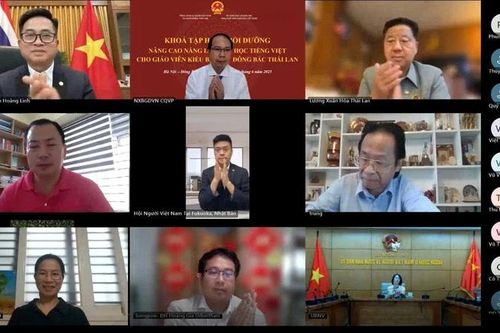 Kết thúc khóa học trực tuyến về tiếng Việt tại Khon Kaen, Thái Lan