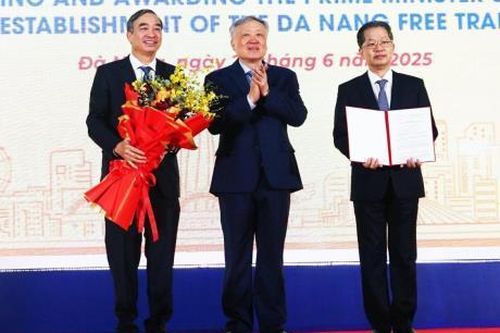 Công bố Quyết định thành lập Khu thương mại tự do Đà Nẵng