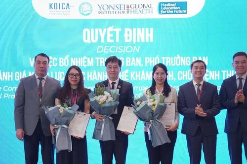 Từ năm 2027, bác sĩ phải qua kỳ thi đánh giá năng lực hành nghề khám chữa bệnh