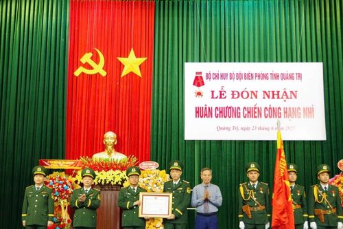 Bộ đội Biên phòng Quảng Trị nhận Huân chương chiến công hạng Nhì