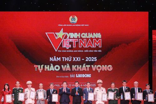 Bệnh viện Chợ Rẫy được vinh danh tại chương trình 'Vinh quang Việt Nam 2025'