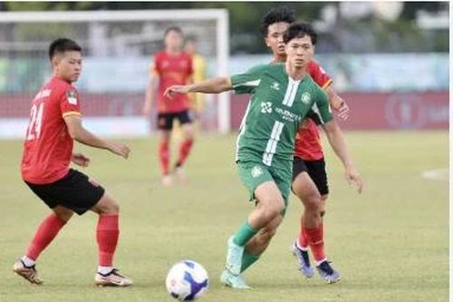 Đội Công Phượng được treo thưởng cực lớn trước trận play-off