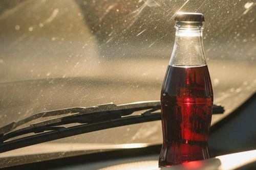 Cẩn thận với đồ dùng dễ nổ để trong ô tô những ngày nắng nóng