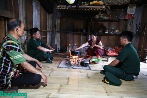 Người lính Biên phòng dựng xây cuộc sống mới ở vùng biên A Nông