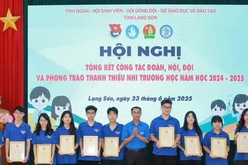 Tôn vinh 100 cá nhân, tập thể đạt danh hiệu thi đua công tác Đoàn- Hội- Đội ở Lạng Sơn