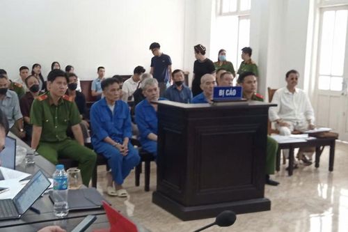 Tuyên án nhóm người dùng xe ba bánh vây bệnh viện, cản trở cấp cứu