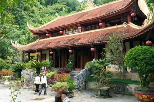 Ấn tượng với quần thể Thiền tự Trúc Lâm, nơi thờ cả tướng sĩ nghĩa quân Lam Sơn