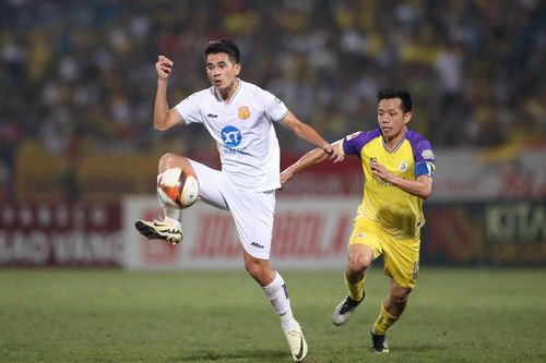 Cầu thủ người Nghệ An trở thành cầu thủ vô địch V.League nhiều nhất lịch sử
