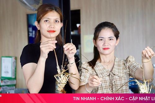 Thiên Cầm sôi động khách du lịch, nhà hàng địa phương 'trúng lớn'