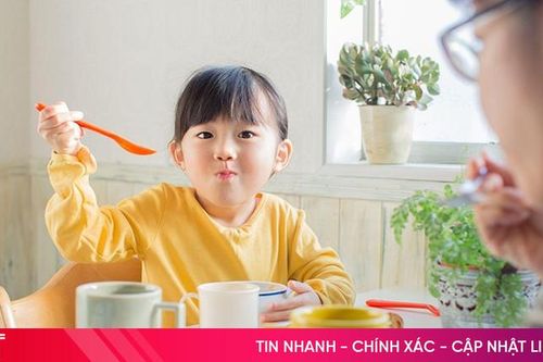 Thực đơn cho bé 3 tuổi tăng đề kháng và giải nhiệt ngày hè