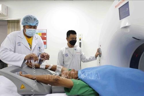 Lò sản xuất đồng vị và dược phóng xạ hỏng khiến máy chụp PET/CT 'đắp chiếu'