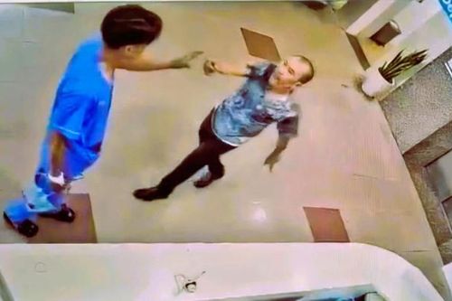 Bắt khẩn cấp đối tượng xông vào bệnh viện đánh 'tình địch'