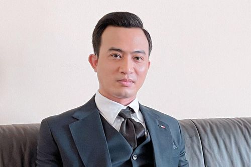 Doãn Quốc Đam trở lại