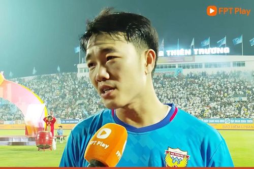Xuân Trường mừng cho Tuấn Anh