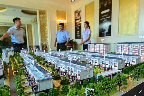 'Cơn ác mộng kép' của bất động sản Trung Quốc: Suy thoái kéo dài và dân số suy giảm