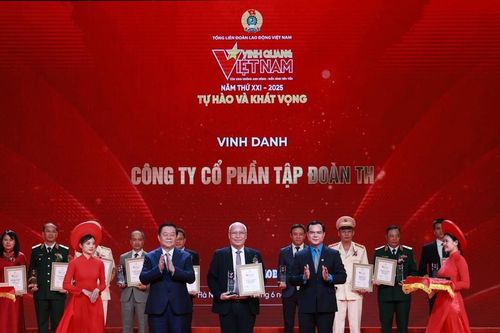 Tập đoàn TH đón nhận giải thưởng 'Vinh quang Việt Nam' năm 2025