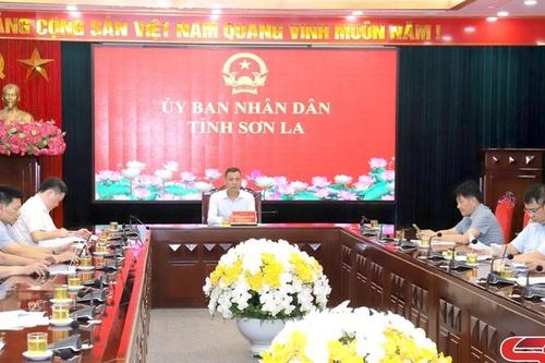 Tăng cường đấu tranh, đẩy lùi tình trạng buôn lậu, hàng giả, xâm phạm quyền sở hữu trí tuệ