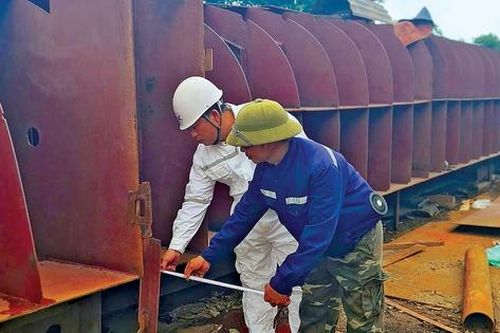 Những người 'gác cổng' sông nước
