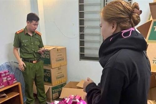 Khởi tố nữ giám đốc sản xuất, buôn bán mỹ phẩm giả