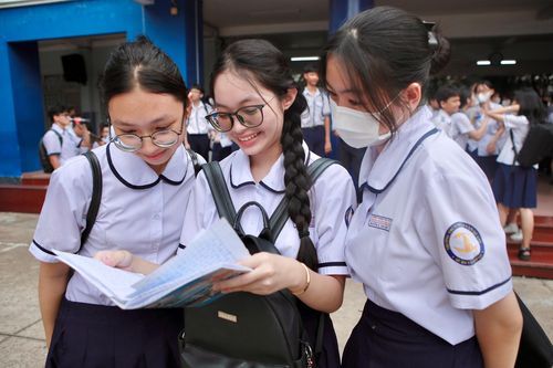 Thi vào lớp 10 TP.HCM, không có điểm 10 môn Văn