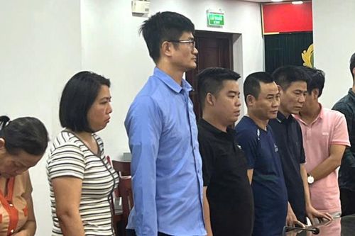 Cựu Viện trưởng nhận tiền để 'vẽ' thêm biểu hiện bệnh tâm thần vào bệnh án