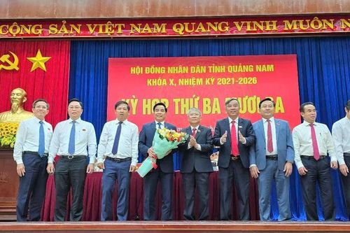 Chủ tịch UBND tỉnh Quảng Nam Lê Văn Dũng nghỉ hưu trước tuổi