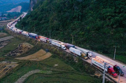 Thủ tướng đề nghị phía Trung Quốc tăng nhập khẩu nông sản Việt Nam