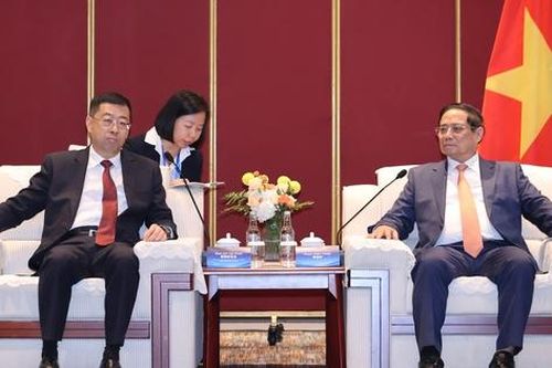 Thủ tướng đề nghị ngân hàng hàng đầu Trung Quốc tham gia trung tâm tài chính quốc tế tại Việt Nam