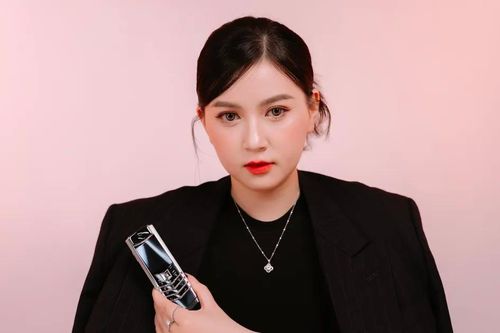 Ba chiếc Vertu 'hợp vía' doanh nhân