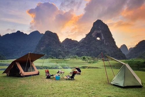 Trải nghiệm cắm trại dưới 'con mắt khổng lồ' giữa non xanh