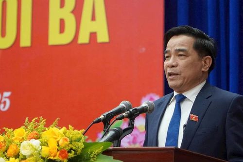 Chủ tịch tỉnh Quảng Nam Lê Văn Dũng nghỉ hưu trước tuổi