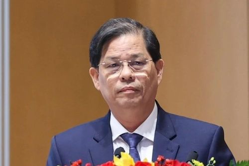 Chủ tịch UBND tỉnh Khánh Hòa cùng 2 cấp phó xin nghỉ hưu sớm