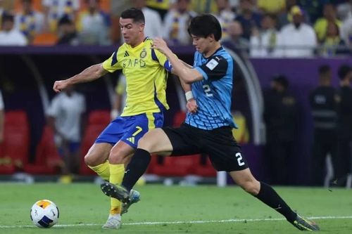 Ngôi sao đắt giá nhất Nhật Bản cập bến Tottenham