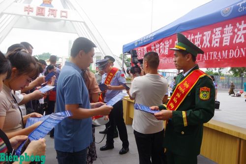 Phối hợp quản lý, bảo vệ biên giới đất liền Việt Nam - Trung Quốc