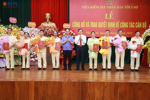 Bổ nhiệm Viện trưởng và 8 Phó Viện trưởng VKSND tỉnh Ninh Bình (mới)