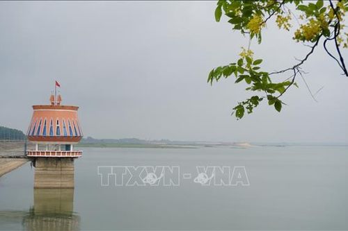 Hồ Dầu Tiếng hướng đến vận hành 'thông minh'